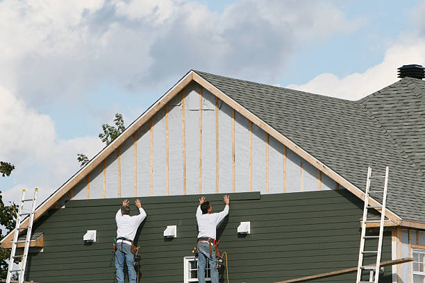 Professional Emergency Siding Repair technician working in Franklin, NC